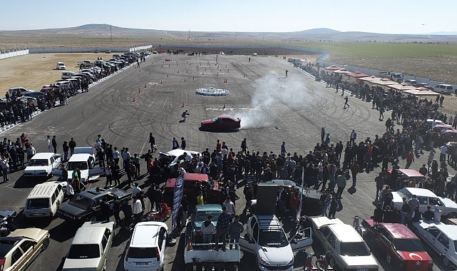 Karaman Belediyesi’nin önemli projelerinden biri olan ve gençlere hitap eden Drift Alanı ve Maket Hava Aracı Pisti hizmete girdi
