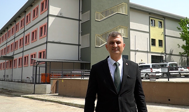 Gölcük Koray Aydın Parkı mevkiinde bulunan atıl haldeki kalıcı iş merkezi, Gölcük Belediyesi’nin girişimleri sonucunda eğitim yuvasına dönüştü