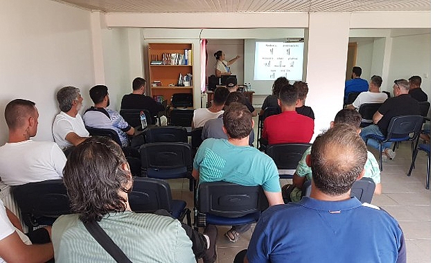 Burhaniye Belediyesi, bağımlılıkla mücadele semineri