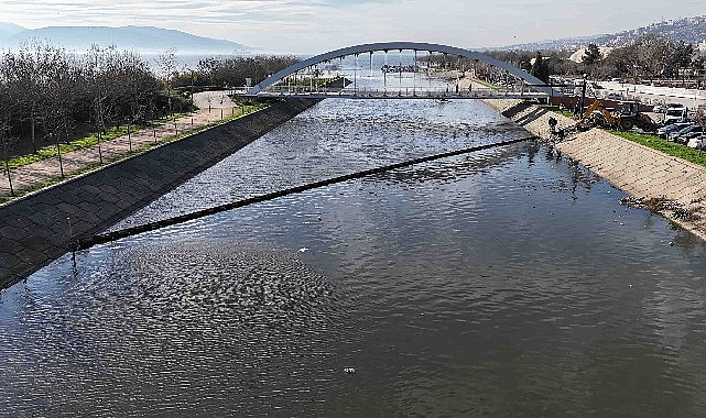 İzmit Körfezi dört koldan temizleniyor