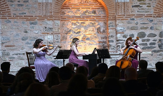 Terra Trio Osmangazi’de sahne aldı