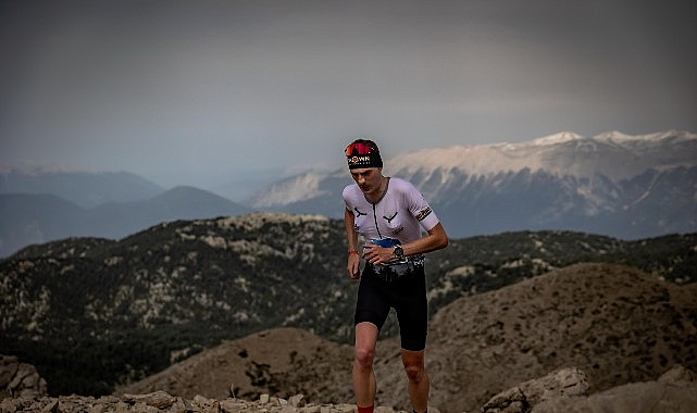 Kemer’de 11. Kez düzenlenen Türkiye’nin en zorlu yüksek dağ koşusu rekorlarla sona erdi